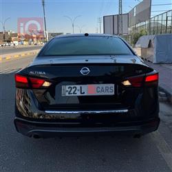 نيسان ألتيما